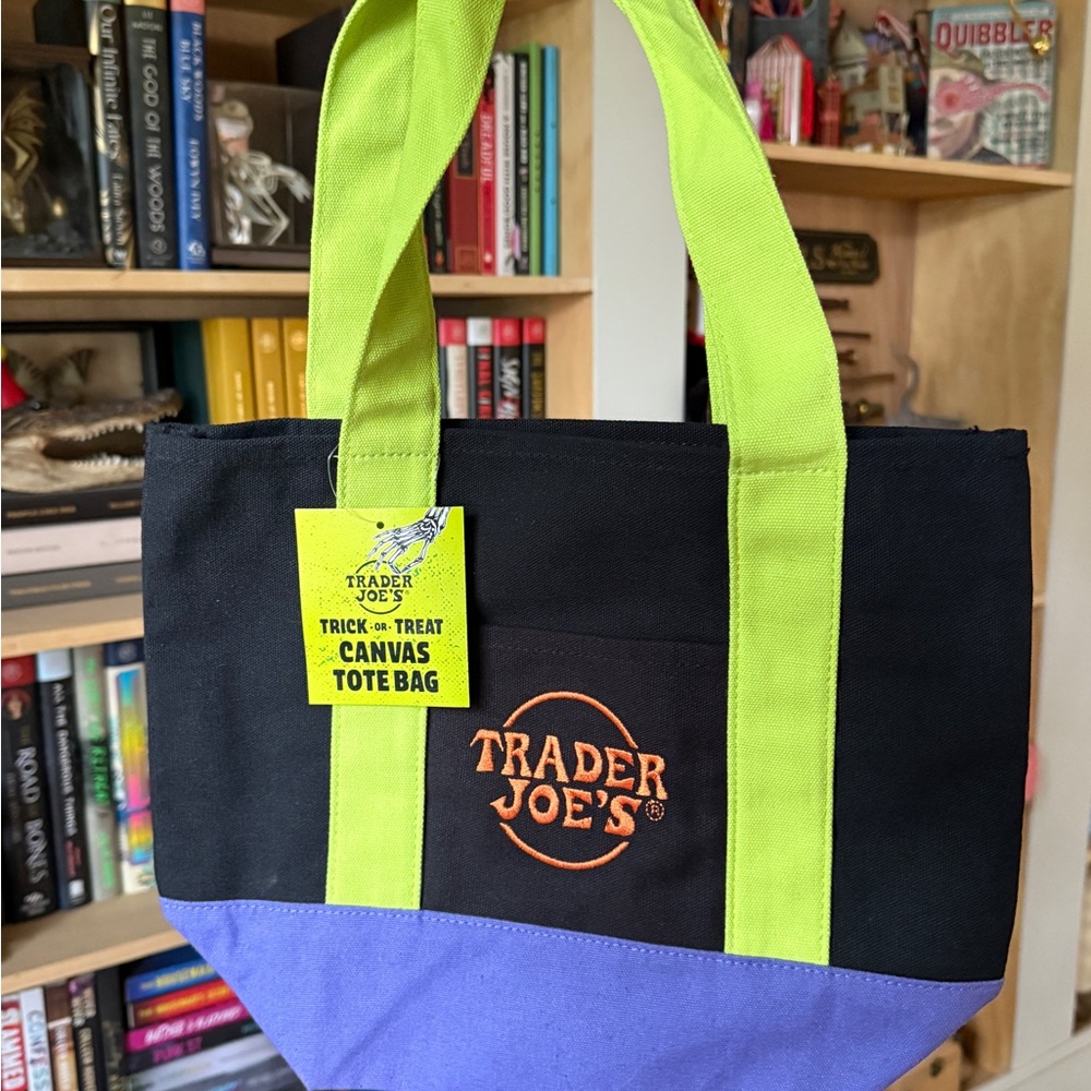 New w/Tags! All 4 Halloween 2025 Trader Joe's Canvas Mini Tote Bags! - Picture 6 of 7